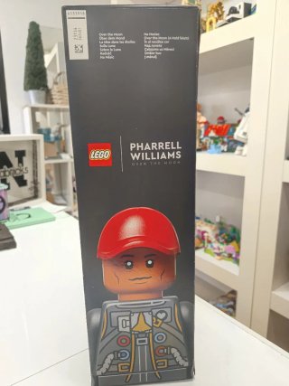 LEGO Pharrell Williams 10391 Descatalogado