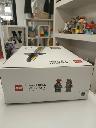 LEGO Pharrell Williams 10391 Descatalogado