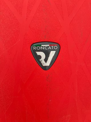 Maleta Mediana Rígida RONCATO Light Roja