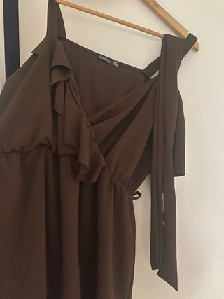 Vestido Boohoo marrón manga corta talla 46