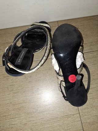Sandalias Zara Basic Negro y Dorado