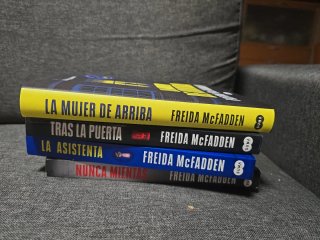 La mujer de arriba y otros lote
