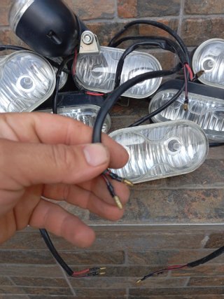 Varios Faros Adaptables para Vehículos