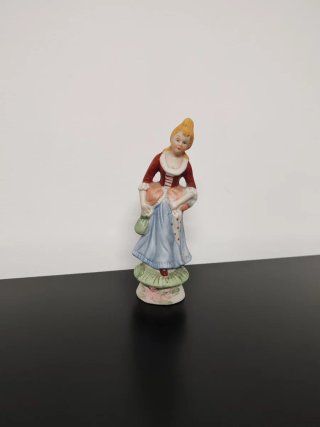 Figuras de porcelana 1/2