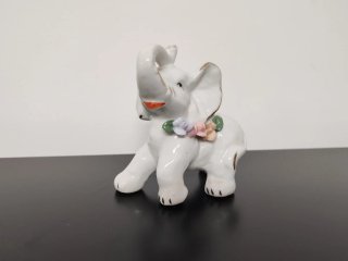 Figura de porcelana 2/2
