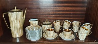 Juego de café porcelana beige y dorado