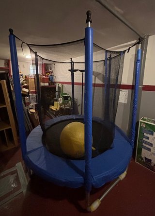 Trampolín con red de seguridad