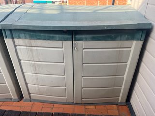 Cobertizo Keter exterior 145x108x80 cm