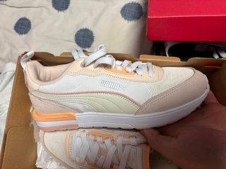 Zapatillas Puma Mujer Rosa y Blanco