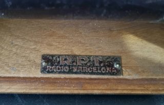 Radio antigua de Galena RTL con auricular
