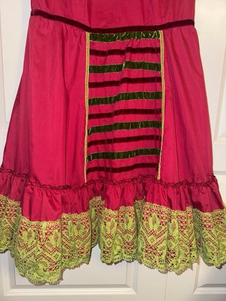 Traje de flamenca burdeos y verde