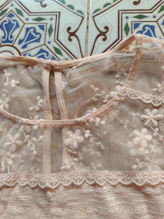 Camiseta tirantes Bershka encaje rosa