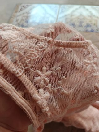 Camiseta tirantes Bershka encaje rosa