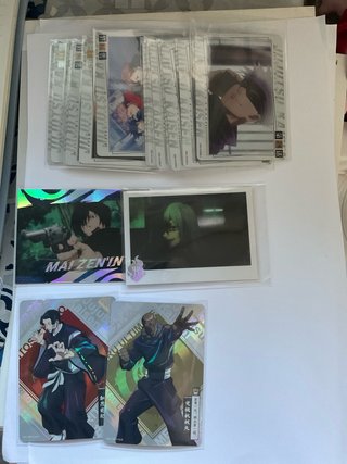 Cartas y chapa Jujutsu Kaisen