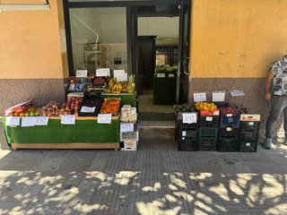 Traspaso fruteria con licencia -6 meses -