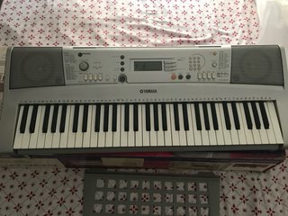 Tastierino Yamaha PSR E303