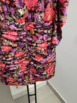 Vestido Zara floral manga abullonada