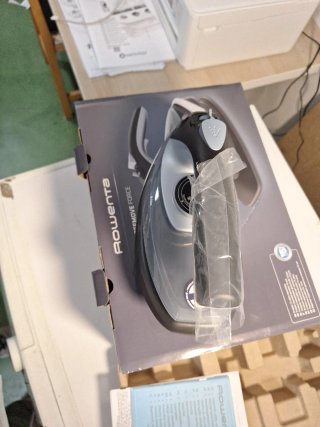Rowenta Freemove  Plancha Vapor y Limpiadora Cecot