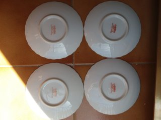 tazzine e piattini made in china 4 pezzi