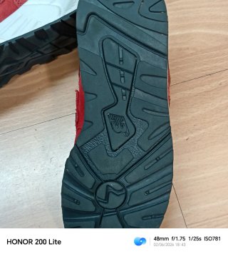 Zapatillas New Balance Rojas Talla 37.5