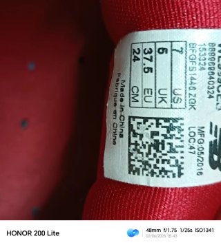 Zapatillas New Balance Rojas Talla 37.5
