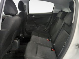Peugeot 208 PureTech 82 Style 60 kW (82 CV)