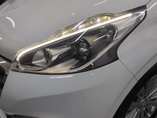 Peugeot 208 PureTech 82 Style 60 kW (82 CV)