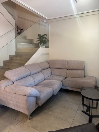 Sofá chaise longue tela beige/gris