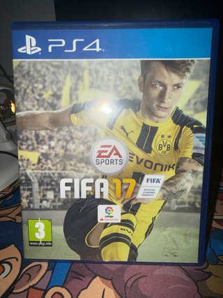 Consegna di giochi PS4 e PS5: FIFA e PES per tutti gli amanti dello sport