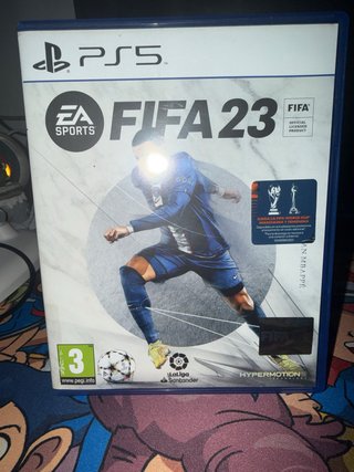 Consegna di giochi PS4 e PS5: FIFA e PES per tutti gli amanti dello sport