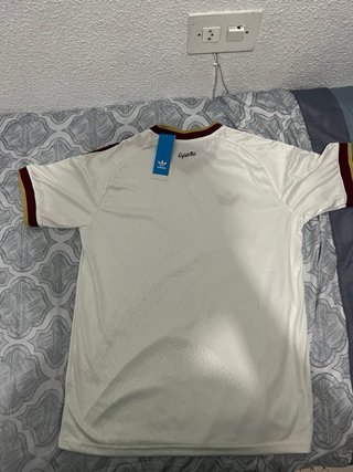 Camiseta Adidas España Talla M Blanca y Dorada