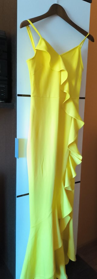 Vestido amarillo tiranta volantes S