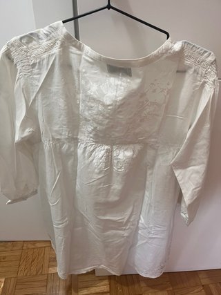 Blusón blanco Recobeco bordado pedrería Talla M
