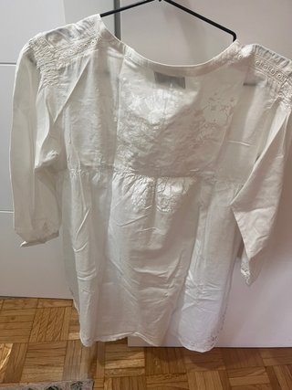 Blusón blanco Recobeco bordado pedrería Talla M