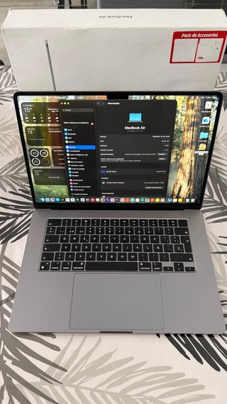 MacBook Air 15 M3 8GB/256GB - GARANTÍA