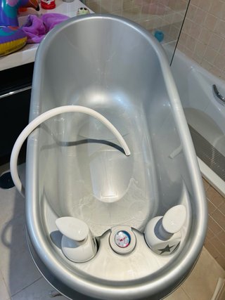 Bañera bebé BebeJou con soporte