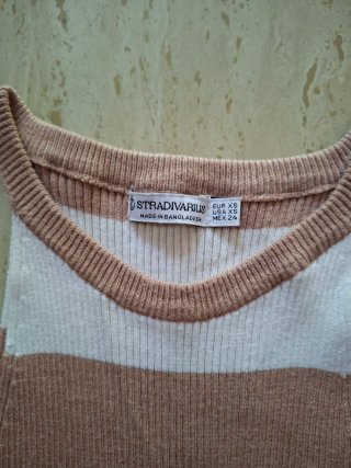 Vestido de punto Stradivarius rayas beige/blanco T