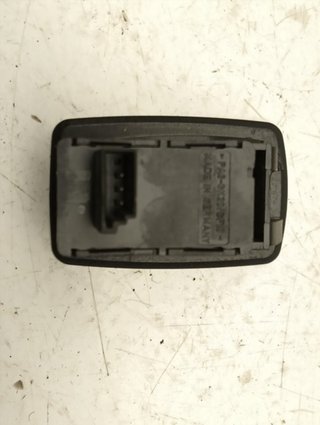 MANDO ELEVALUNAS TRASERO IZQUIERDO BMW SERIE 1 BE