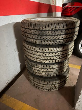 Neumático Continental 205/65 R16C Mercedes Vito
