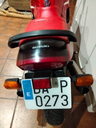 Suzuki SACS Sportbike Roja