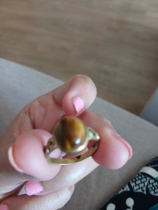 Anillo con piedra ojo de tigre