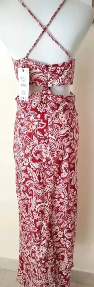 Vestido Zara estampado corte cintura