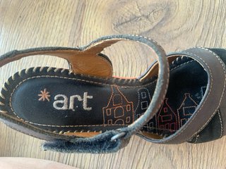 Zapatos ART tacón azul/negro Talla 38