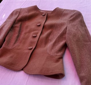 Conjunto Chaqueta y Falda Marrón