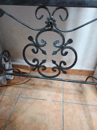Dormitorio vintage forja pintado a mano