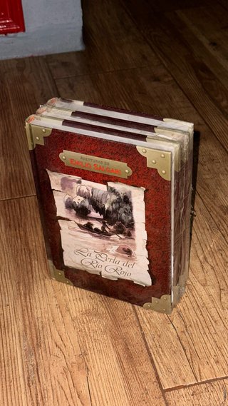 Aventuras de Emilio Salgari precintados