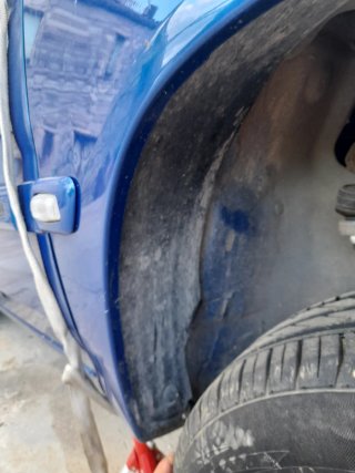 Aleta y paso rueda Citroen Saxo 1997