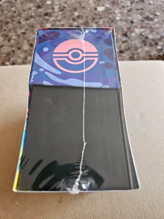 ETB Pokémon Caos Creciente