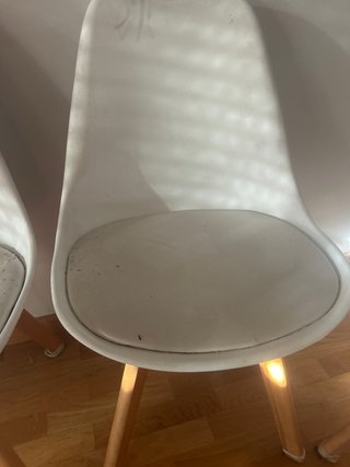 Juego 4 sillas salón blancas