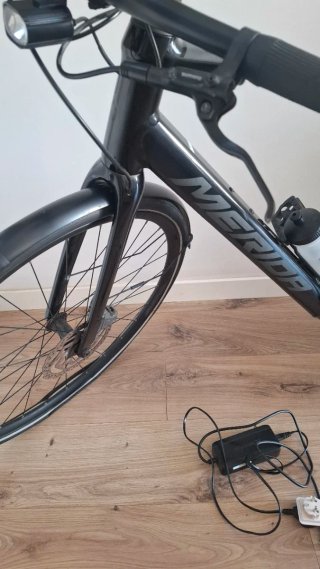 Bicicleta Eléctrica Merida Gravel Negra